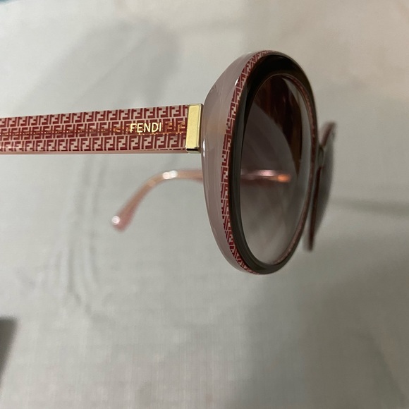 Fendi sunglasses authentic luxury fashion brand red gray ff logo authentic main image 6